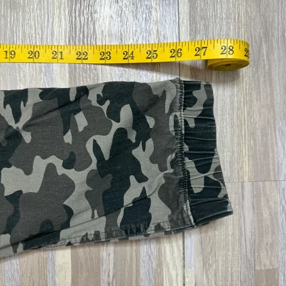 Hurley Boy's Camouflage Jogger Pants, Size Youth XL - Picture 9 of 9